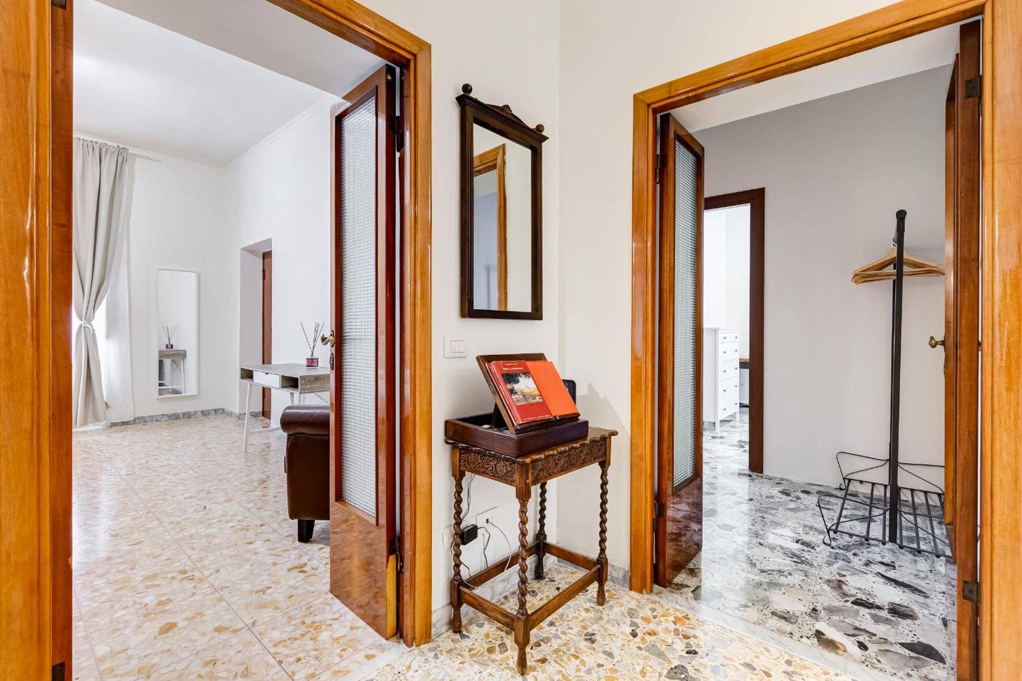 Vivilo Collection - San Vito View Apartment - 3 Bdr 2 Baths Рим Екстер'єр фото
