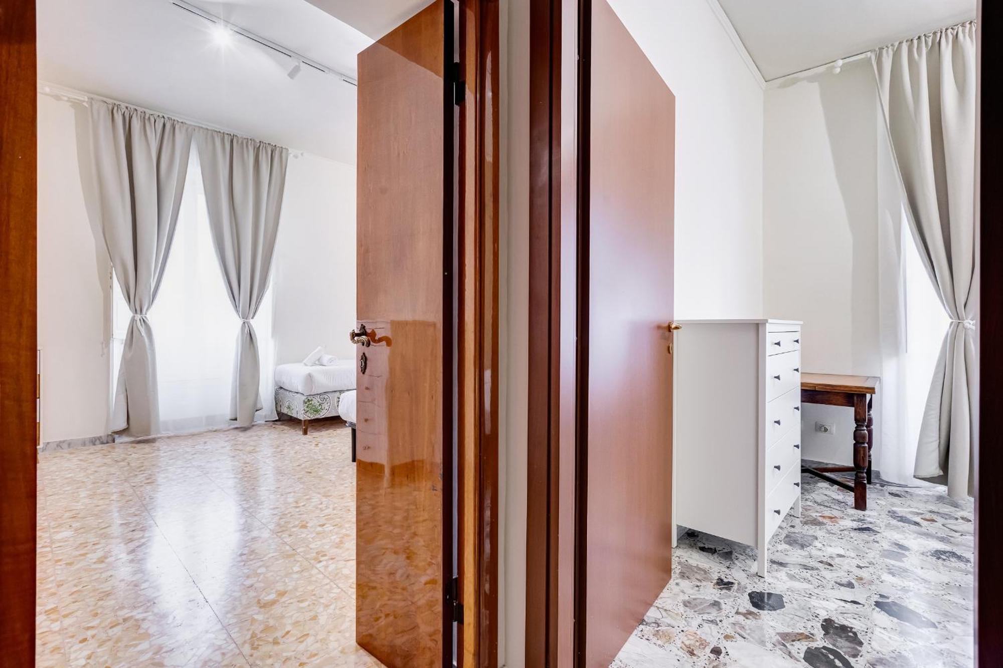 Vivilo Collection - San Vito View Apartment - 3 Bdr 2 Baths Рим Екстер'єр фото