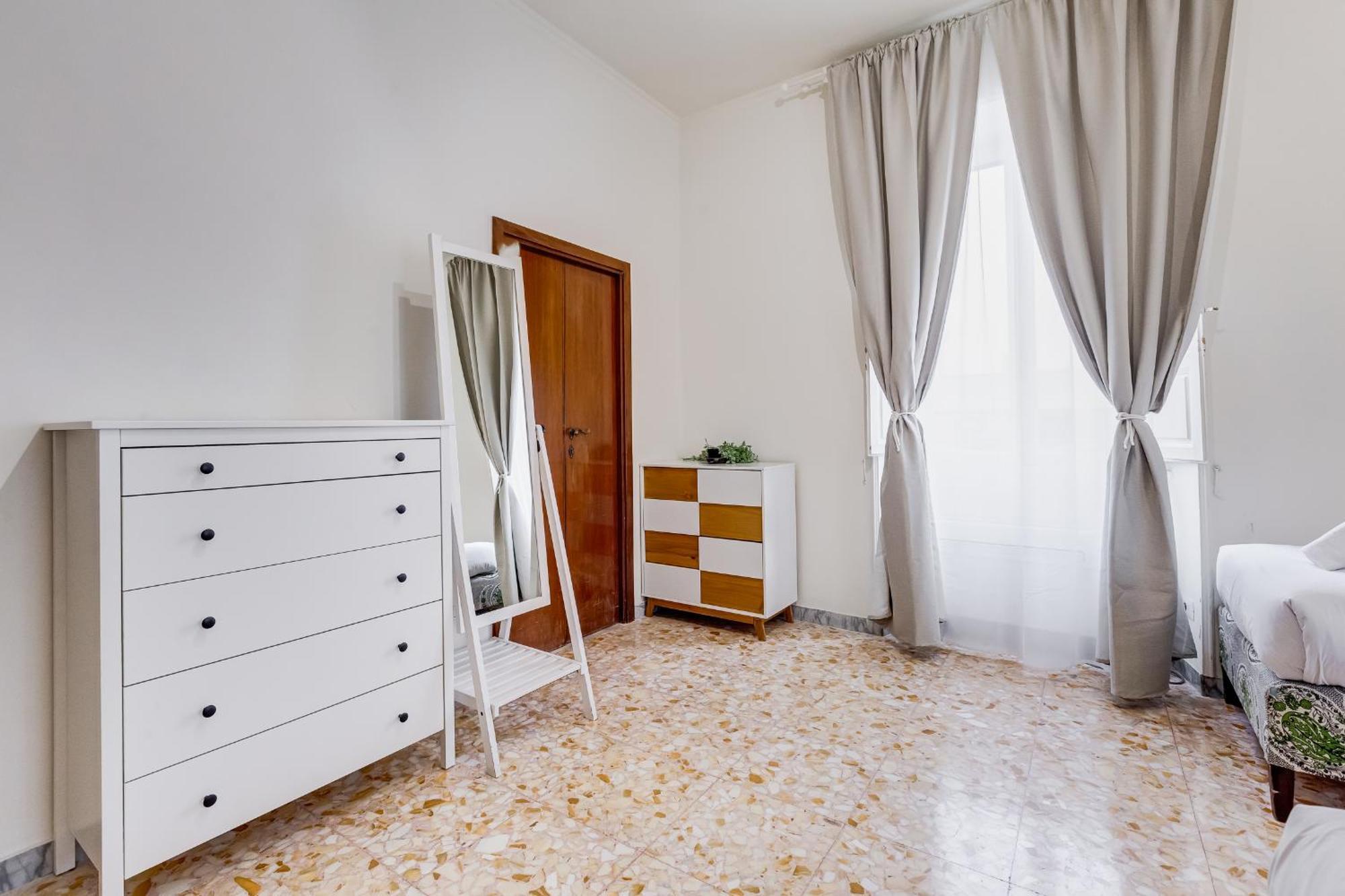 Vivilo Collection - San Vito View Apartment - 3 Bdr 2 Baths Рим Екстер'єр фото